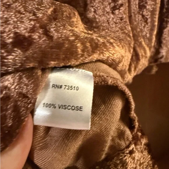 Ivy Jane Brown Velvet Blouse with Floral Accents size large - Picture 6 of 6